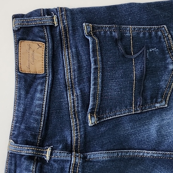 American Eagle  Women's Stretch Blue Dark Wash Denim Jean Shorts Size 2 - Picture 10 of 15